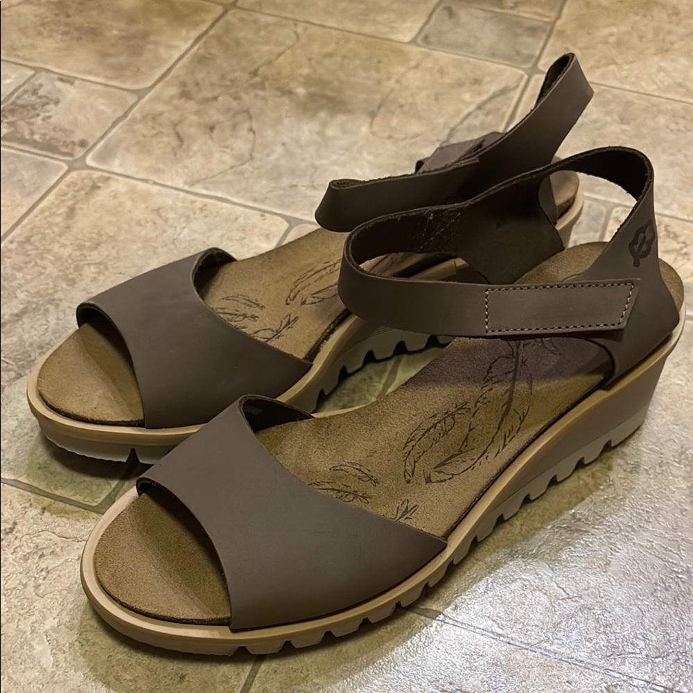 Brown Wedge Sandals (New)